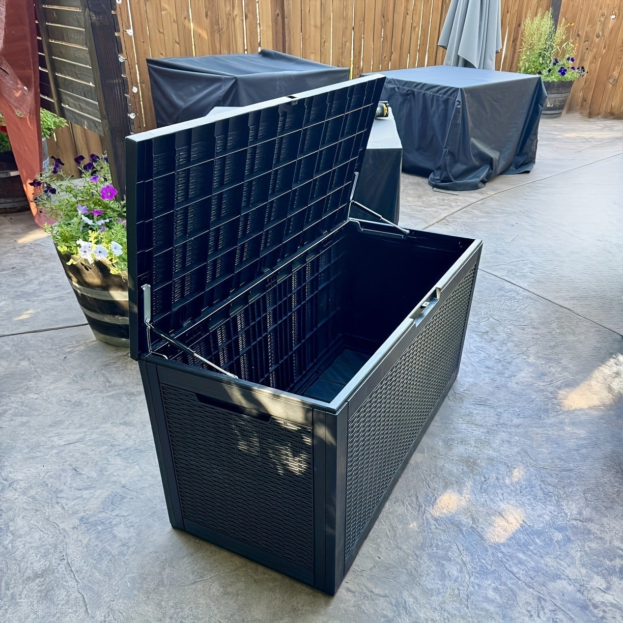 Resin Deck Box 100 Gallon Lockable Outdoor Storage – Patio & Garden