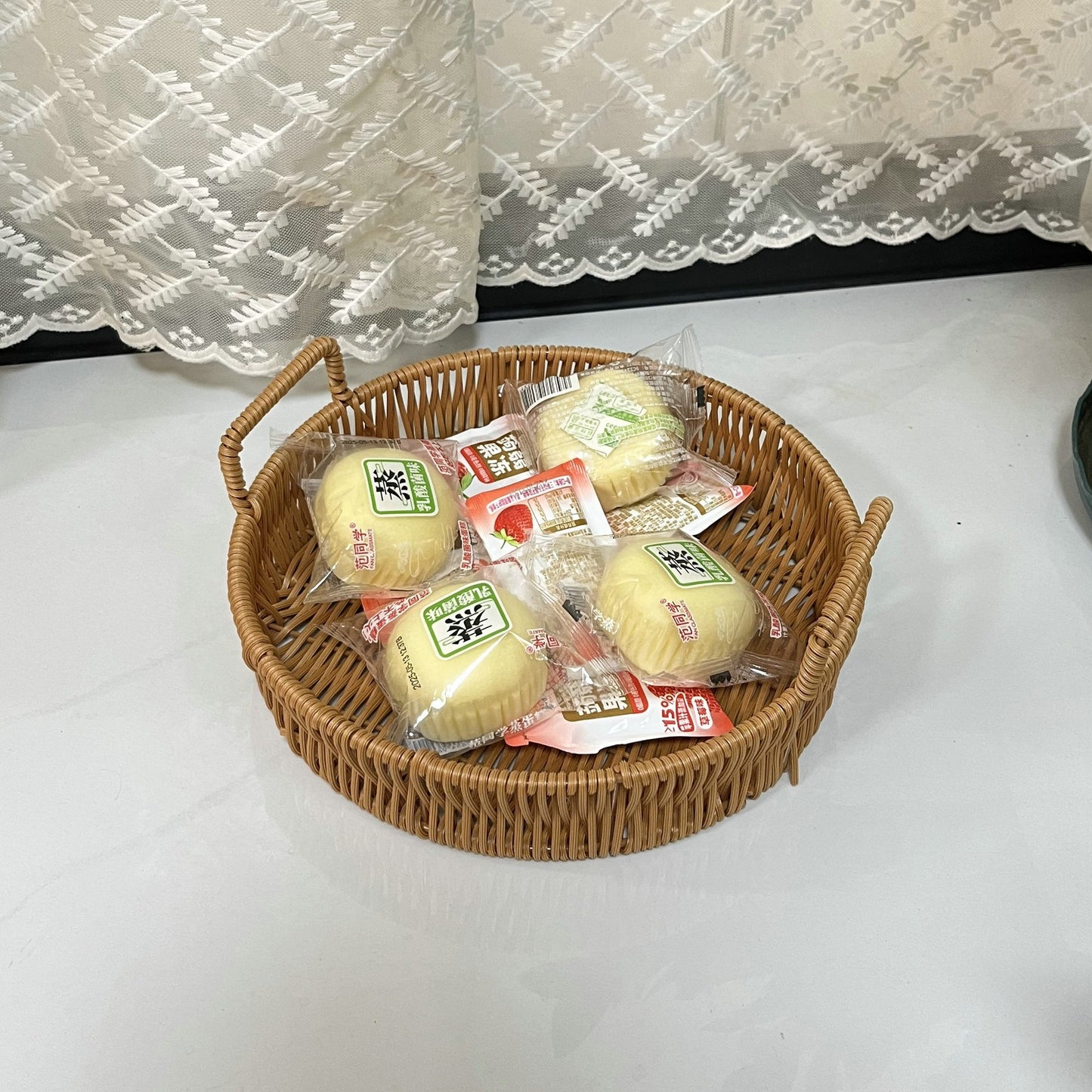 Woven Rattan Bread Basket Set of 3 Round Fruit Basket with Handles for Bread Fruit Vegetables Dim Sum Dining Table Catering Display Decor