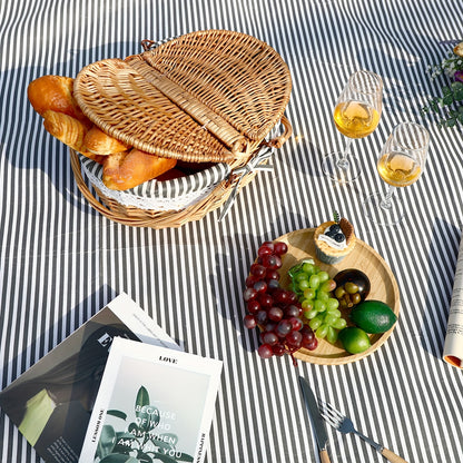 Picnic Basket Set with Blanket & Bamboo Plates – Wicker Hamper with Lid, Handle & Washable Lining for Camping, Outdoor Dining & Garden Parties, Grey