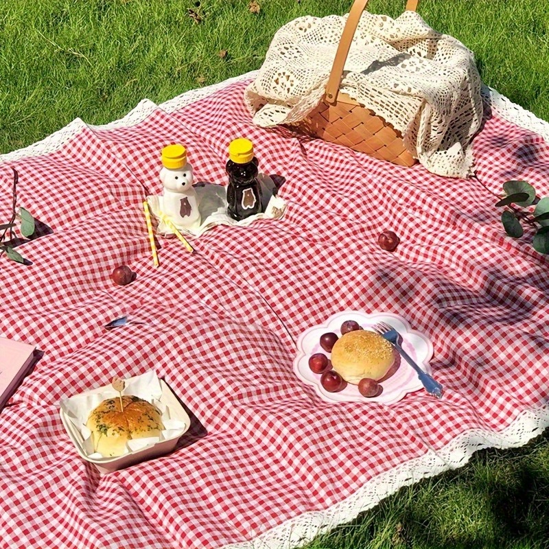 Christmas Tablecloth Red Plaid Lace Trim Picnic Mat Holiday Table Cover Quilted Modal Fabric Outdoor Camping Beach Photography Background