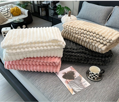 Fleece Blanket Double-Sided 3D Faux Rabbit Fur Throw – Ultra-Soft Thick 300-350g/m² for Home, Office, Travel & Camping, Multiple Sizes & Colors