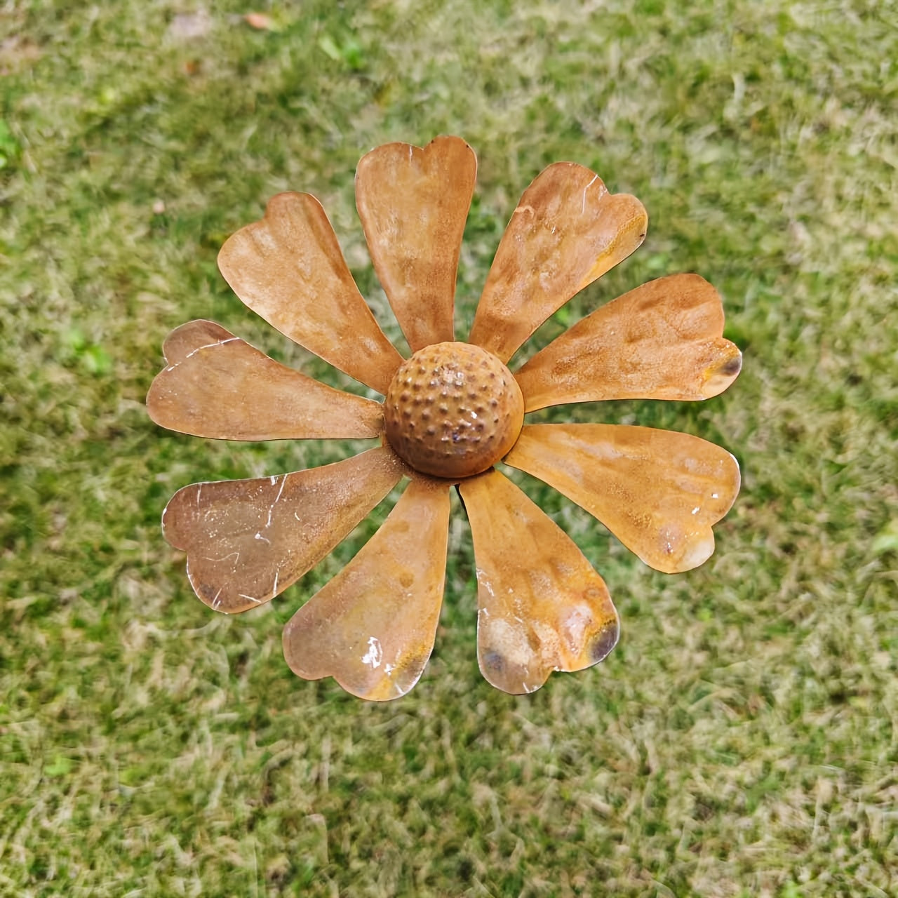 Metal Flower Garden Stakes | Rusty Daisy Chamomile Outdoor Yard Art
