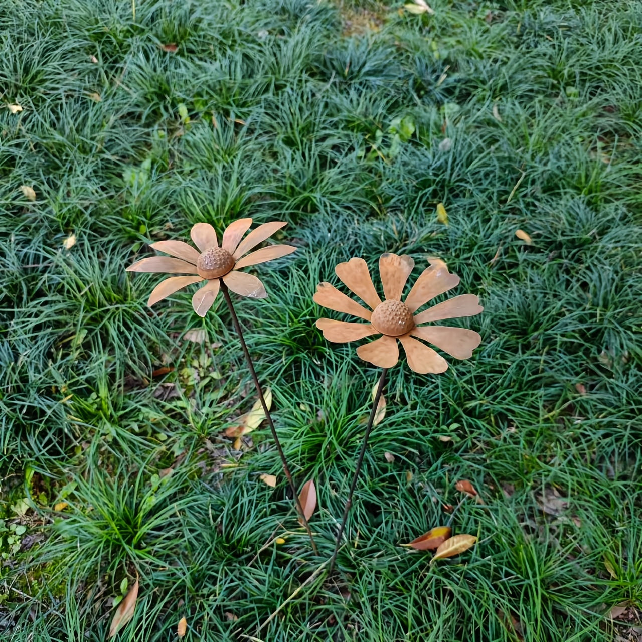 Metal Flower Garden Stakes | Rusty Daisy Chamomile Outdoor Yard Art