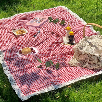 Christmas Tablecloth Red Plaid Lace Trim Picnic Mat Holiday Table Cover Quilted Modal Fabric Outdoor Camping Beach Photography Background