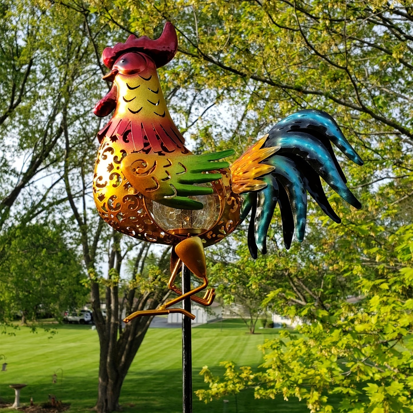 Solar Chicken Garden Lights Outdoor Decorative LED Rooster Yard Art Stake Metal Statue Gifts for Chicken Lovers Women Patio Lawn Decor